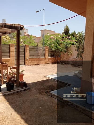 فيلا للبيع في قلب الرحاب بلقرب من الخدمات و بلقرب من المسجد  والنادي
