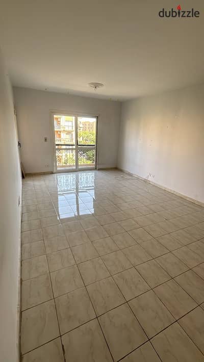 Apartment for rent 131m street view ready to move typical floor 3 bedrooms in Al Rehab 2 - Phase 9 - New Cairo