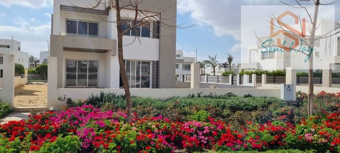 Prime 319 SQM Villa | Hyde Park – | Prime Location | Landscape View