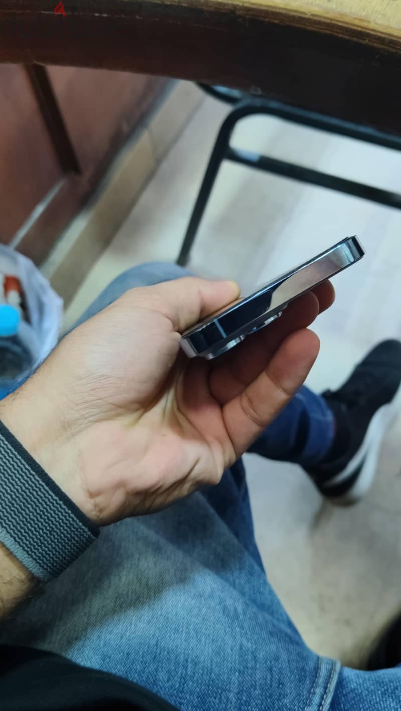 Apple - iPhone 13 Pro 5