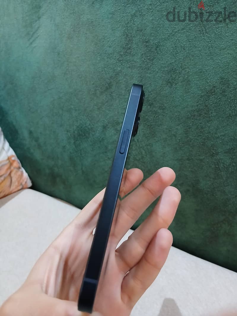 Apple - iPhone 13 4