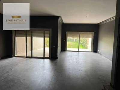 Ready-to-move villa available immediately in the Diplomats' neighborhood with installment payment over 8 years with facilities Ready-to-move villa available immediately in the Diplomats' neighborhood with installment payment over 8 years with facilities