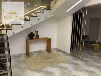 فيلا متشطبه بالتكيفيات والمطبخفس هايد بارك متاح معاينه طول الاسبوع