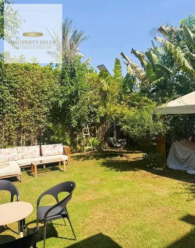 For sale, a duplex with a fully finished garden and ready for delivery and inspection. A video is available for viewing. Show the number.