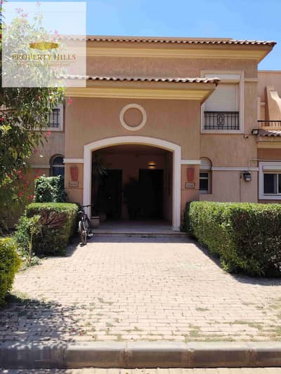 Villa for sale next to Mercedes dealerships, ready for viewing, with installments over 9 years