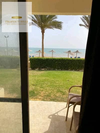 Villa for sale first row on the sea from the owner furnished and equipped the price includes maintenance and services ready for immediate delivery in installments for 7 years