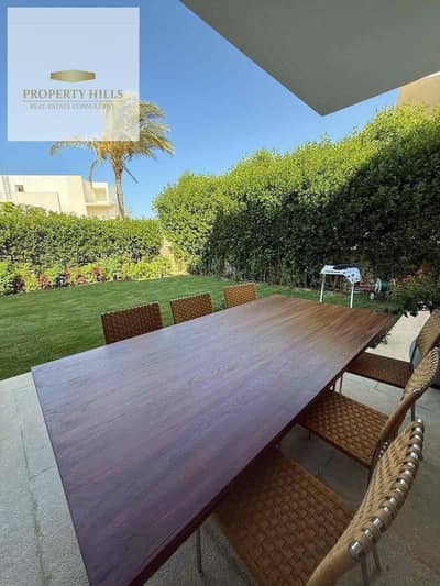Villa 424m in installments for less than its price, a compound of villas only with a landscaping view, the highest level on the Suez Road, a wall-to-wall with La Vista in front of the open-air mall. Villa 424m in installments for less than its price, a compound of villas only with a landscaping view, the highest level on the Suez Road, a wall-to-wall with La Vista in front of the open-air mall.