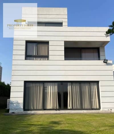 Less than the company's price for a standalone villa payment (2,800,000) villas only without landscape next to the medical center and Hassan Allam