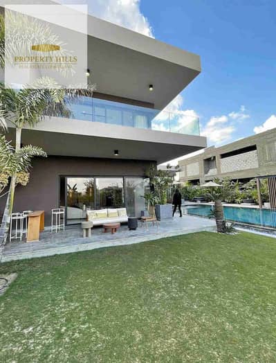 Villa for sale in The Valleys ready for viewing with best price and private parking for two cars – Hassan Allam  • Unit Type: Town House Villa • Built-up Area: 200 m² • Additional Feature: Private garage for 2 cars • Location: The Valleys Compound – Hassa