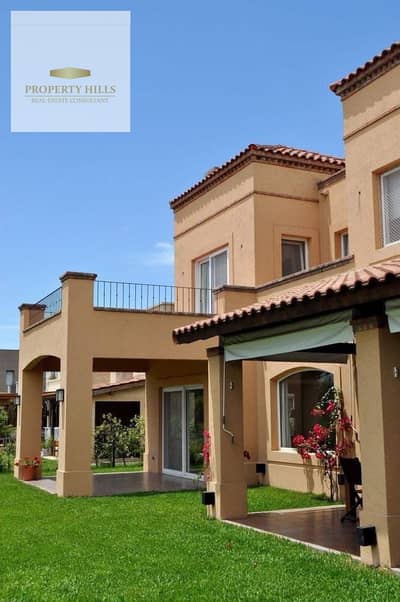 Townhouse for sale in the heart of Sheikh Zayed next to Hyper One and immediate delivery