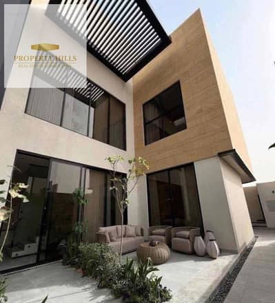 Villa corner 5th settlement close to AUC patio 7