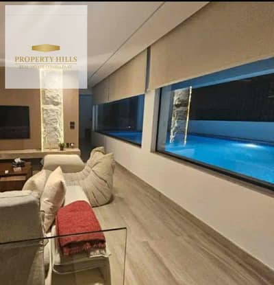 For the speedy sale, a townhouse in the heart of Sheikh Zayed, the price includes the garage and the club.