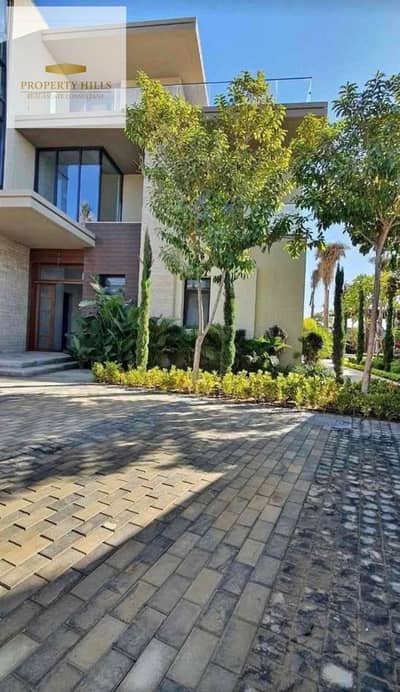 Villa new cairo 5th settlement close to American university