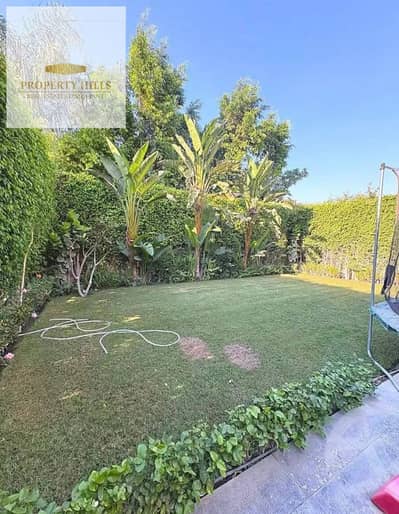 Villa new cairo 5th settlement with full privacy on 90th street direct
