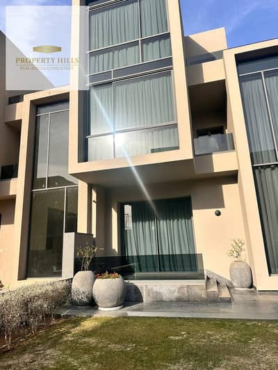 Luxuery twin house for sale in water way compound high community cash (5 Million )