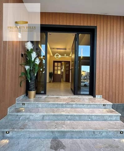 Villa in Beauvais Landscape at the lowest price in the market, prime location in the compound.