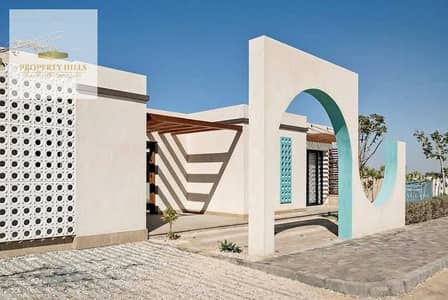 شاليه للبيع متشطبة بالمطبخ والتكييفات جاهز للمعاينة