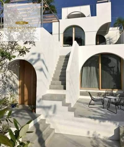 Seafront villa in Hurghada for sale at the lowest price on the market.