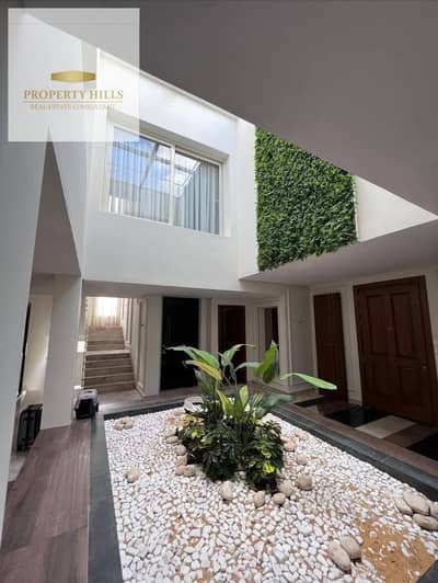 Villa with landscape view, ready to move in, at the lowest price in the market.