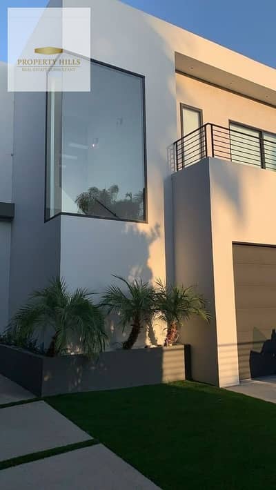 فيلا للبيع في قلب الجولدن سكوير بفيو لاند سكيب باقل سعر في الماركت