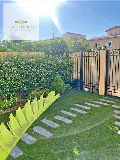Villa for sale in the Ministers Square with a prime view, ready to move in