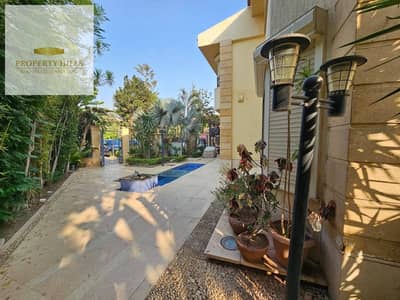 For selling villa in 5 settlement compound community
