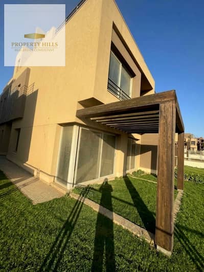 The last villa at the old price in Fifth Settlement by Palm Hills, near Mivida, Al Ahly Club, 90th Street,Auc, and Mountain View.