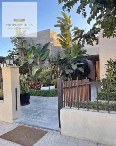 First time! 4BR Villa in New Cairo, ready to view & move in. Prime AUC location, in a vibrant community, pay over 8 years. First time! 4BR Villa in New Cairo, ready to view & move in. Prime AUC location, in a vibrant community, pay over 8 years.