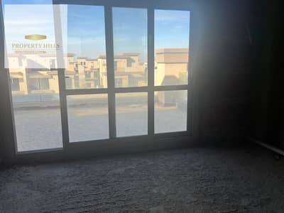 فيلا توين هاوس ريسيل متشطبة الترا سوبر لوكس 4غرف 280 مترجاهزه للمعاينة استلام فوري في لاڤيستا سيتي العاصمه الإداريه in La Vista City New Administrativ