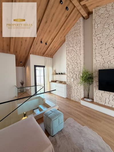Villa for sale at half its original price. Looking for a buyer ready to take possession immediately upon signing the contract. Located in a villa-only compound.