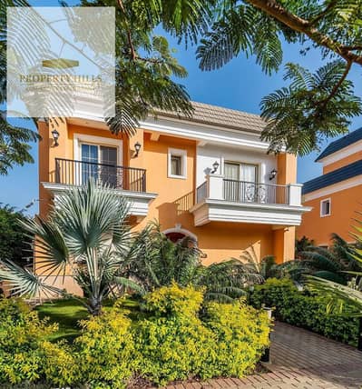 Villa for sale, 276 sq m, ready for viewing and immediate occupancy, in a villa-only compound next to Mivida. Price reduced from the original for a limited time.