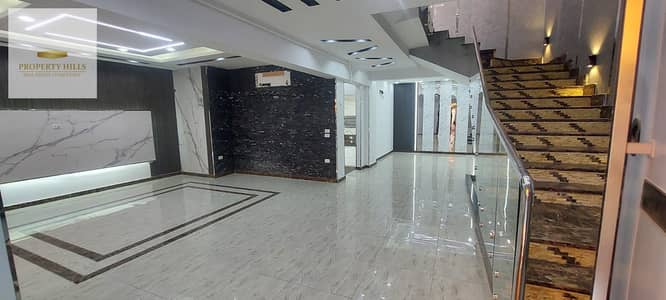 apartment Ready to move in 164 sqm with the lowest down payment in the heart of New Cairo Fifth Settlement in  prime location at El Patio Oro La Vista
