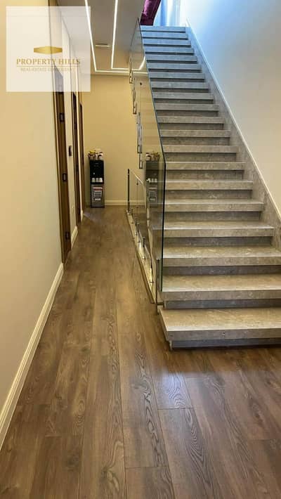 274 sqm Duplex for Sale with No Down Payment and at Literally Half the Original Price, Ready for Viewing 274 sqm Duplex for Sale with No Down Payment and at Literally Half the Original Price, Ready for Viewing