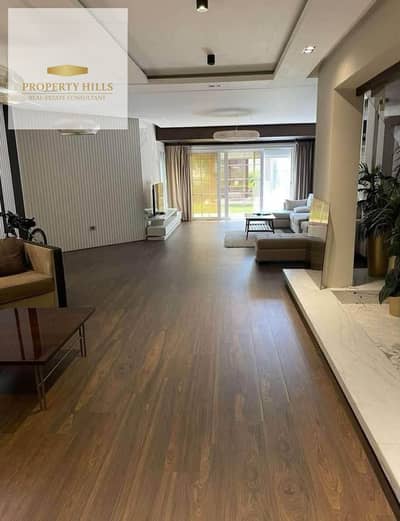 247 sqm Corner Townhouse for sale at half the original price, literally ready for viewing, with convenient installments up to 10 years interest-free. 247 sqm Corner Townhouse for sale at half the original price, literally ready for viewing, with convenient installments up to 10 years interest-free.
