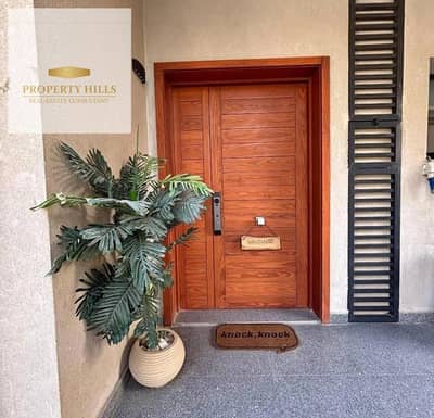 Villa for sale in the gathering on the ninetieth direct next to Mivida and the American University 900 meters