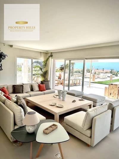 Distinct villa in the most distinctive location of the coasts overlooking the sea with a 30% discount