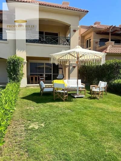 Independent villa directly on the sea with an excellent area and a 140-meter garden in the finest village in Ain Sokhna from La Vista