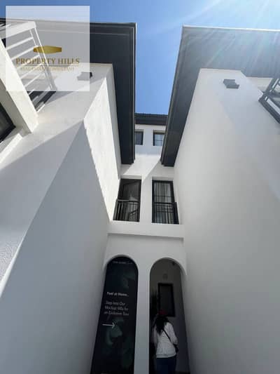 A 385 sqm double height villa with immediate delivery located directly next to Sodic Eastown with a private fenced boundary wall.