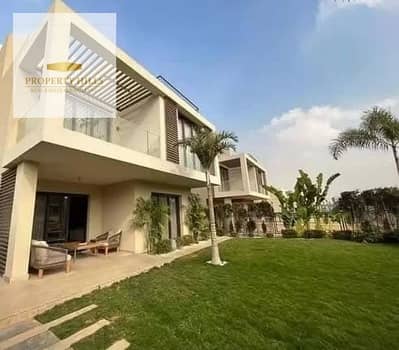 عارضه اخر فيلا في سوديك بتقسيمه ممتازه مع private pool بتشطيب كامل سعرها اقل من السعر الاصلي لسرعه البيع فقط