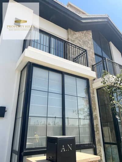 فيلا استاندالون 390م double height استلام فوري وبسعر لقطه ومعاها private beach وفي قلب القاهره الجديده