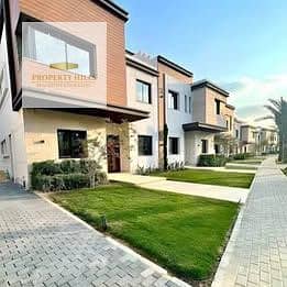 Villa for Sale with Landscape View in Azar Compound, New Cairo
