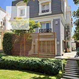 For Sale: Fully Finished Villa with Immediate Delivery in the Heart of New Cairo, Directly Opposite Al Rehab Gate, at Mountain View 1.