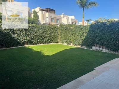 Villa Corner for sale, a significant price reduction for a limited time, in a prime lively location on 90th Street. For viewing in a compound of villas.