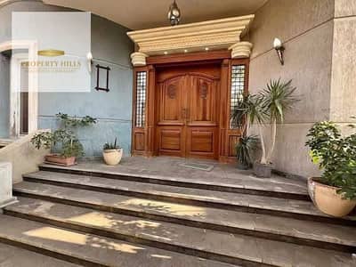 فيلا لقطه في هليوبوليس الجديده متشطبه بالكامل بالتكيفات بمقدم بسيط ومتاح خصم علي الكاش كبير