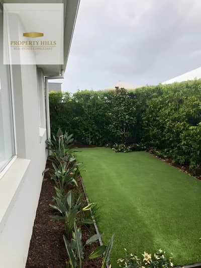 Standalone villa with a spacious sea roof in Rafts, Sheikh Zayed, directly on the Dahshour link, and minutes from the Al-Warood neighborhood.