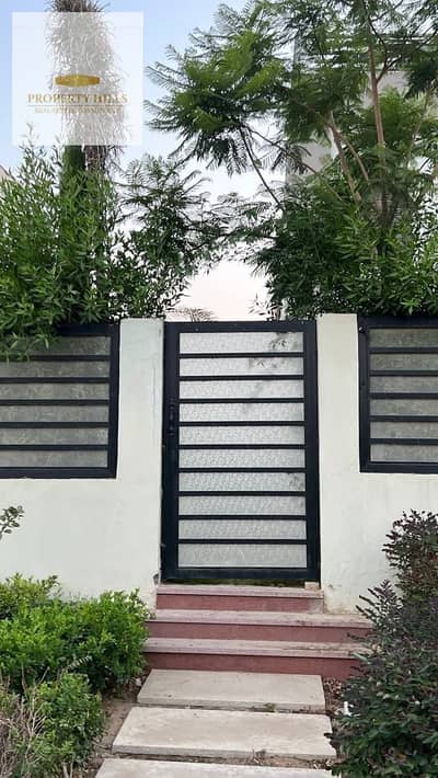 فيلا كورنر شامله روف بحري واسع في Villagio الشيخ زايد بجوار نادي الجزيرة و دقايق من أركان بلازا