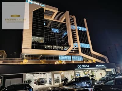 محل لقطه في التجمع الخامس استلام فوري متاجر باعلي عائد شهري لمعرض سيارات متاجر ب 730,000 الف شهريا وفي زياده سنويه تصل 15%