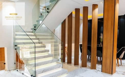 Spacious Fully Finished Ultra Super Lux Twin House for Sale in Palm Hills New Cairo    A spacious twin house with a very comfortable layout, fully fin