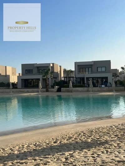 Standalone Villa for Sale | Azha Sokhna    Prime first-row villa overlooking a private lagoon and the sea, fully finished with an excellent interior l