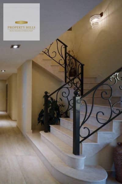 Corner Townhouse for Sale at the Lowest Price in a Prime and Vibrant Location on the Extension of 90th Street  Located just minutes from the American